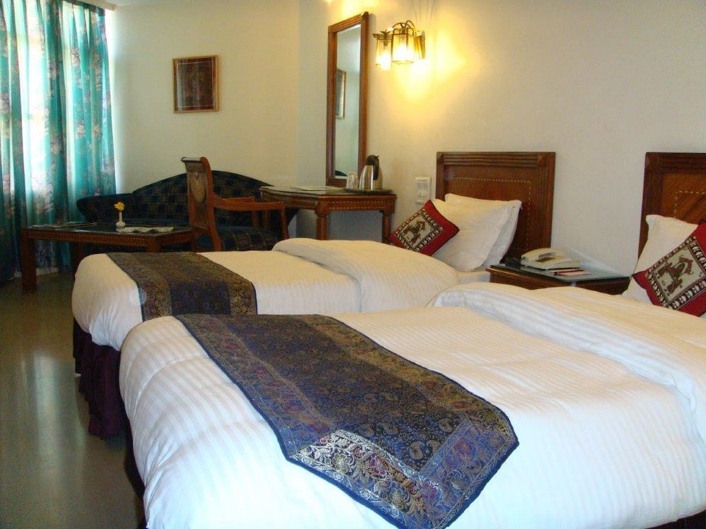 Hotel Amarpreet, Aurangabad - AM Hotel Kollection 8/50