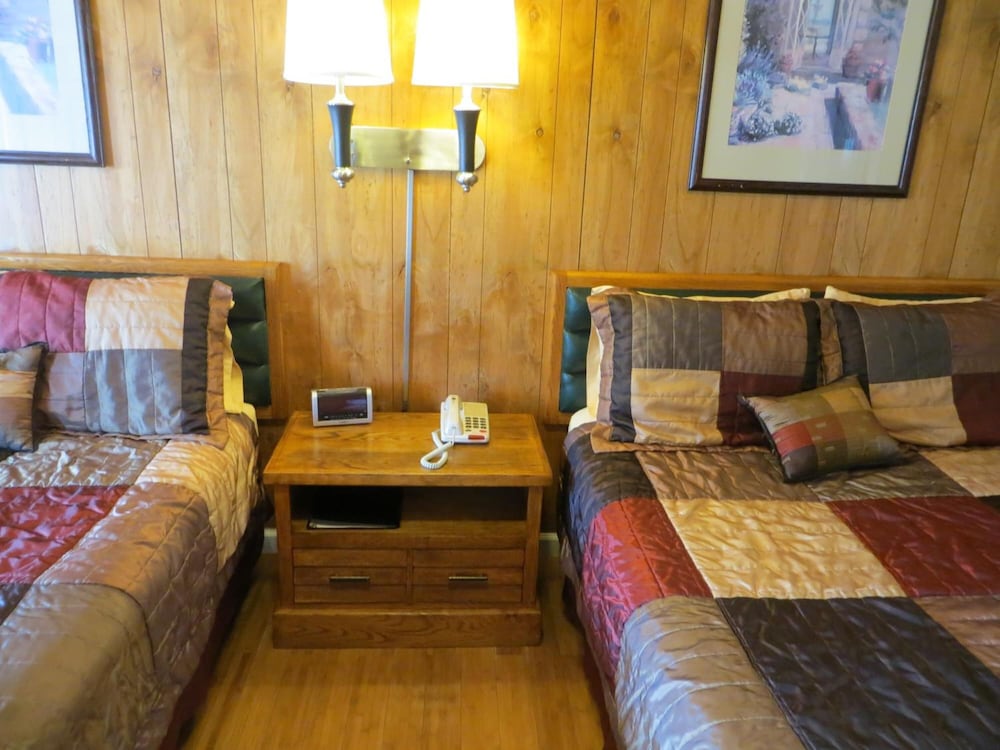 Coast Inn and Spa Fort Bragg 28/65