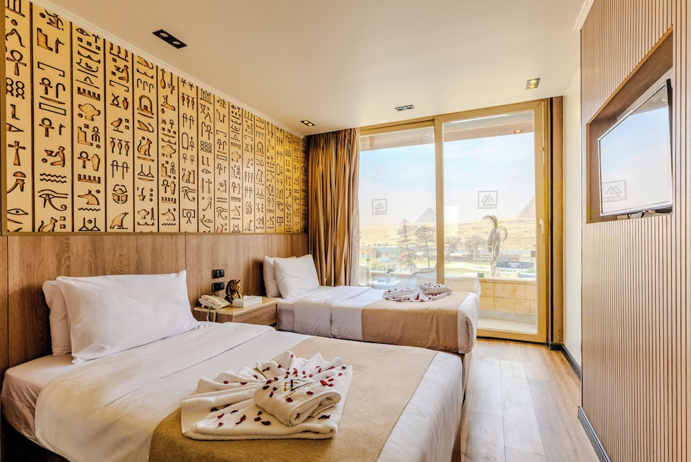 Room, King Bed, Pyramids View, Balcony