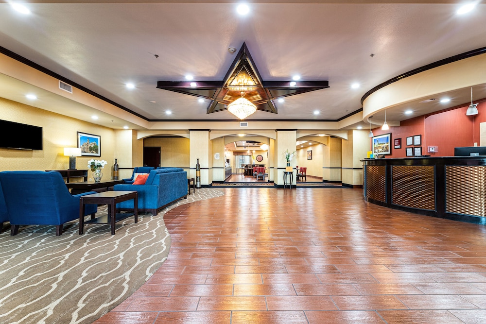 Comfort Suites At Lake Worth 11/47