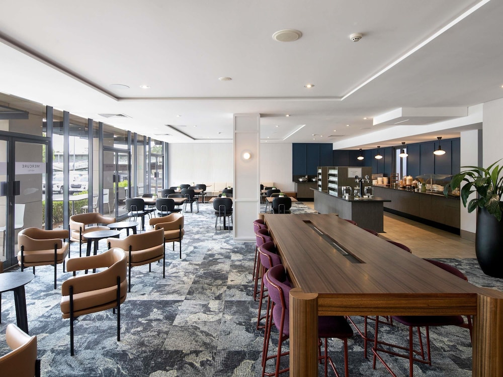 Mercure Brisbane Garden City 45/67