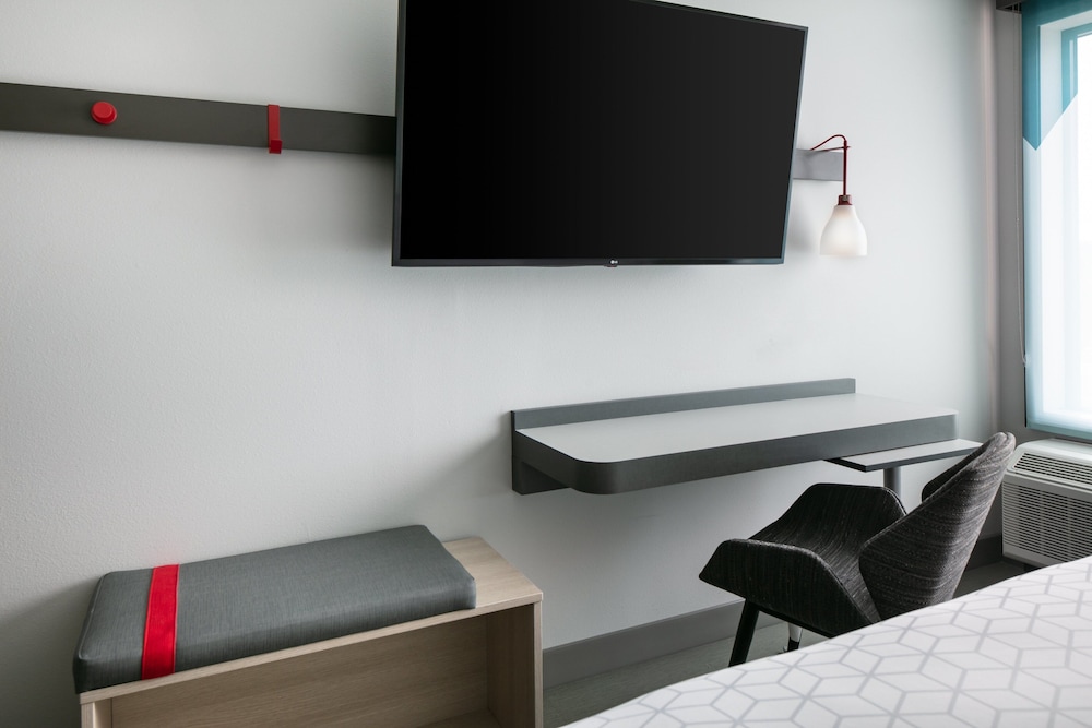 Avid Hotels Roseville - Minneapolis North 32/33
