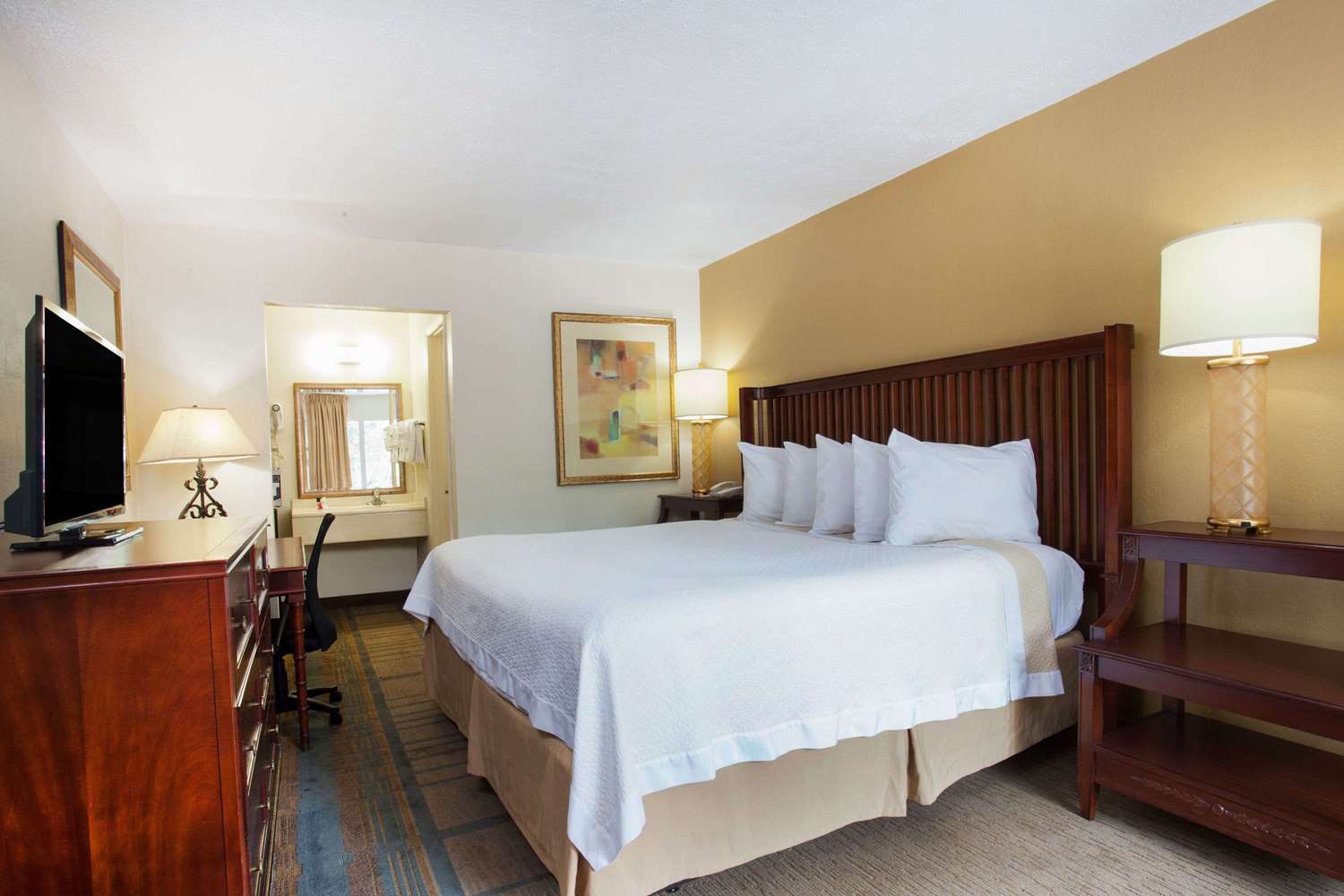 Econo Lodge Daytona Beach - Speedway 15/48