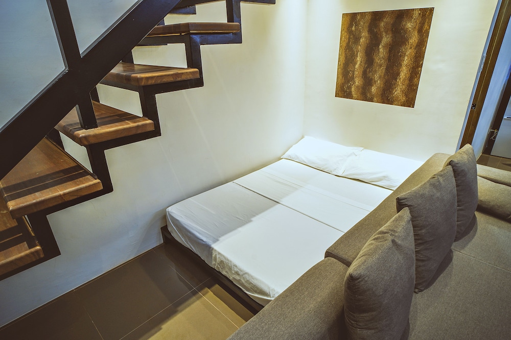 Quest Villa 16/50