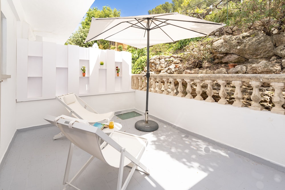 Boutique Hostal Oriola 17/50