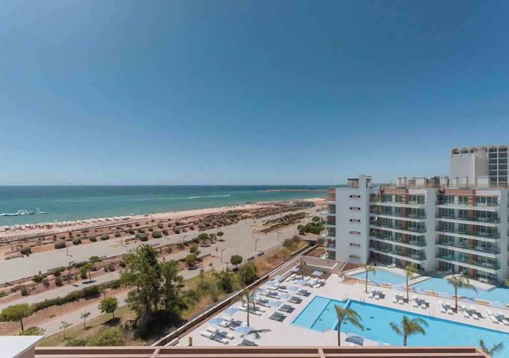 Dom Pedro Residences 1/22