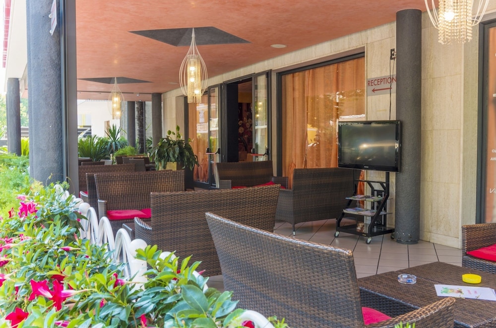 lobby