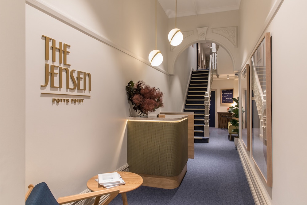 The Jensen Potts Point 12/50