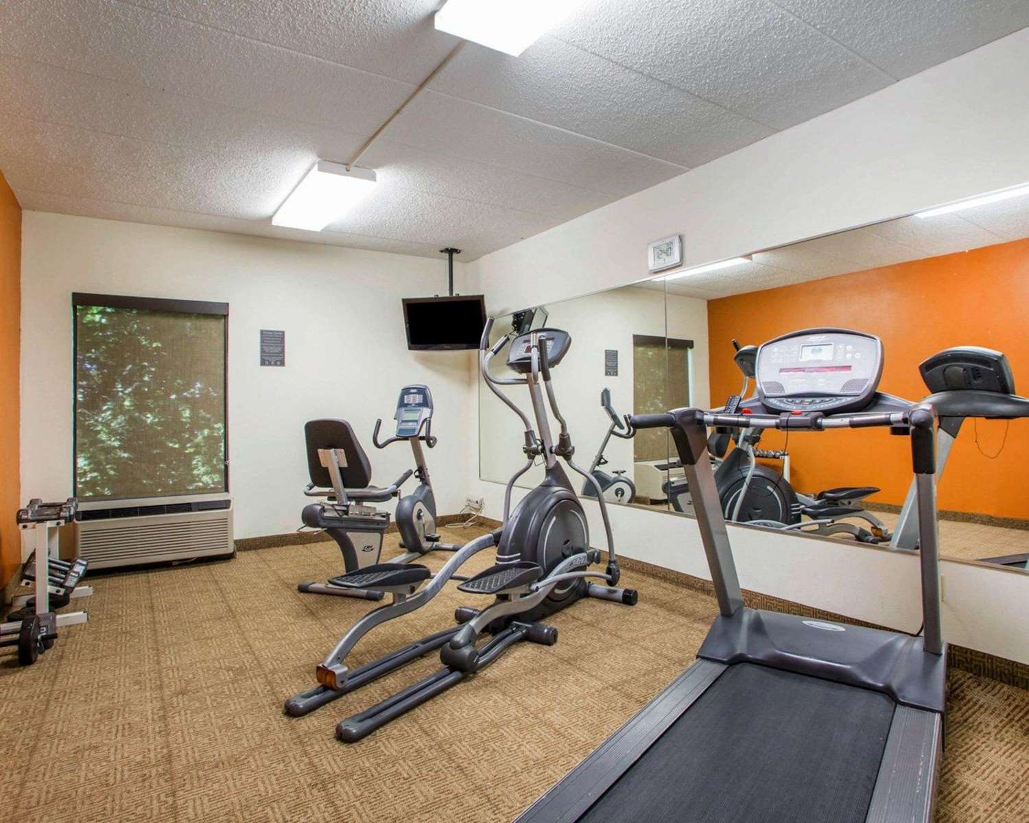 Comfort Inn Dayton - Huber Heights 16/35