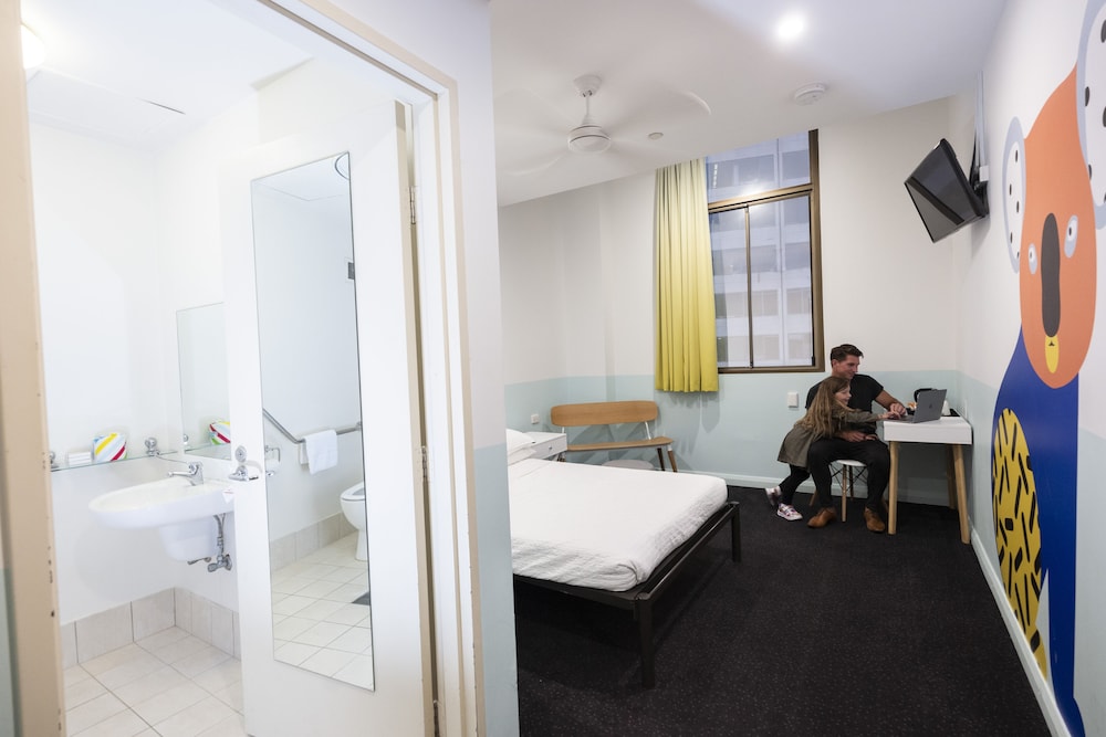 YHA Sydney Central 31/32