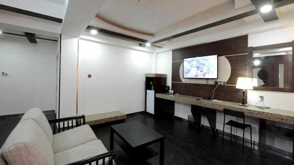 Zolo Hotel 34/38