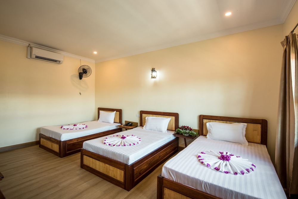 Seng Hout Hotel 31/53