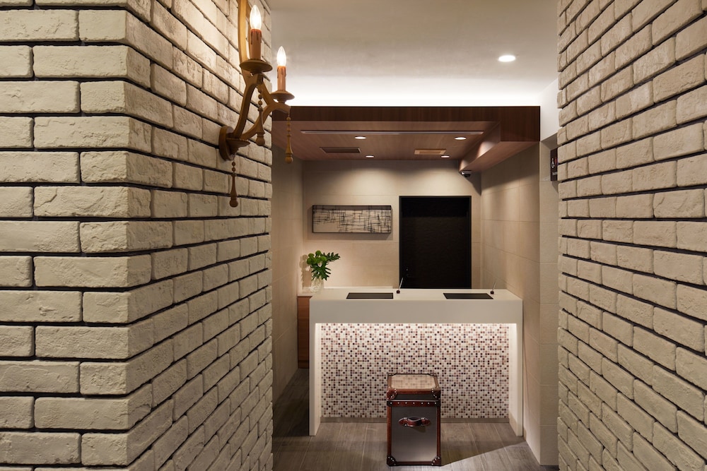 the b shimbashi 12/56