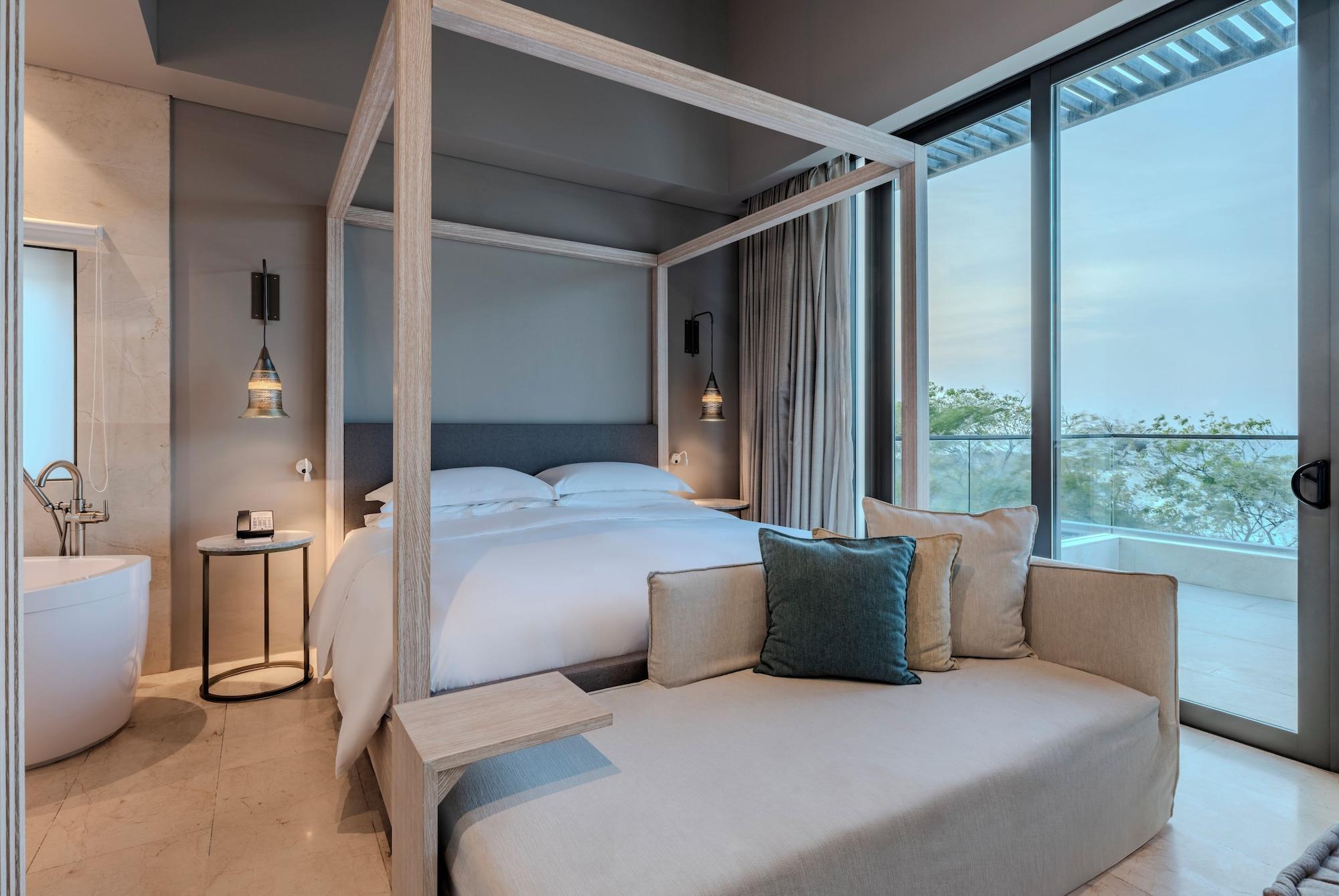 2 Bedrooms, Caribbean, Family, Penthouse, King and Twin Beds, Ocean View