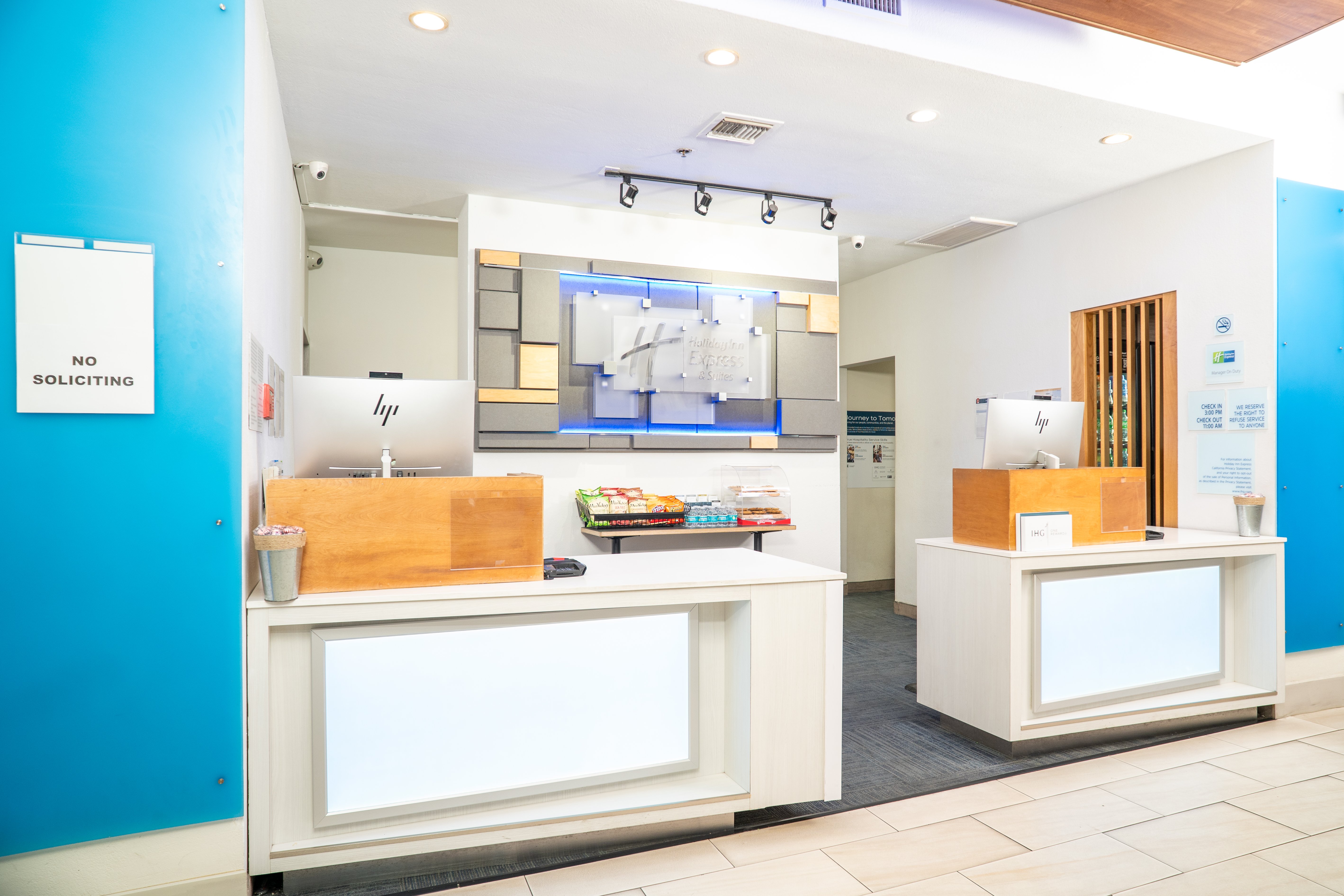 Holiday Inn Express Hotel & Suites Hesperia 9/56