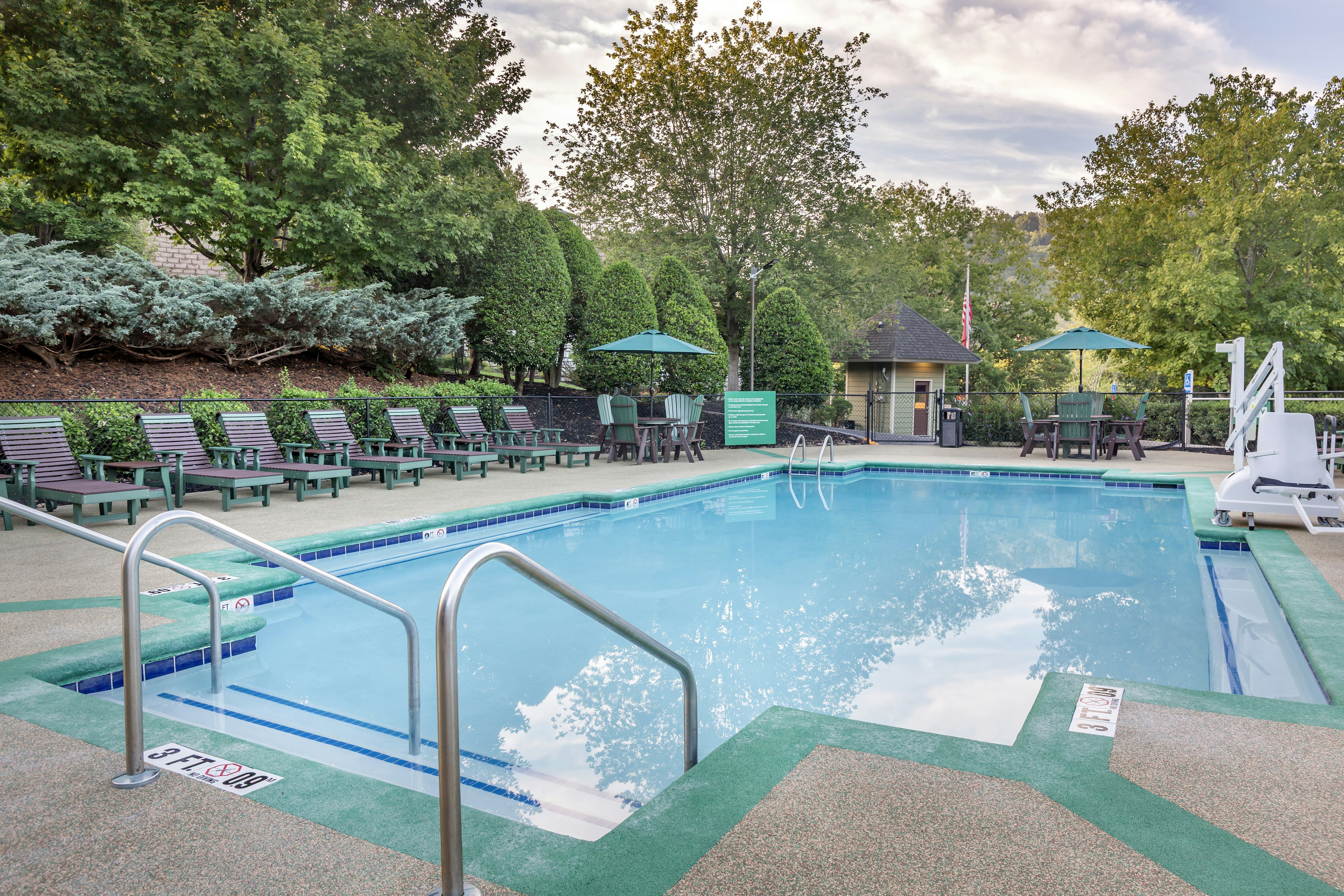 Hilton Vacation Club Laurel Crest Pigeon Forge 13/23