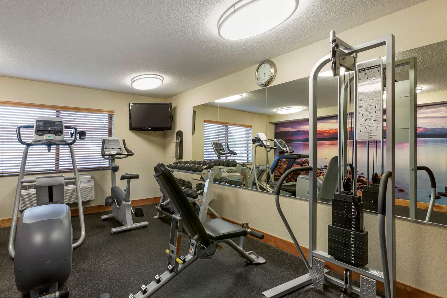 Best Western Plus McCall Lodge & Suites 34/46