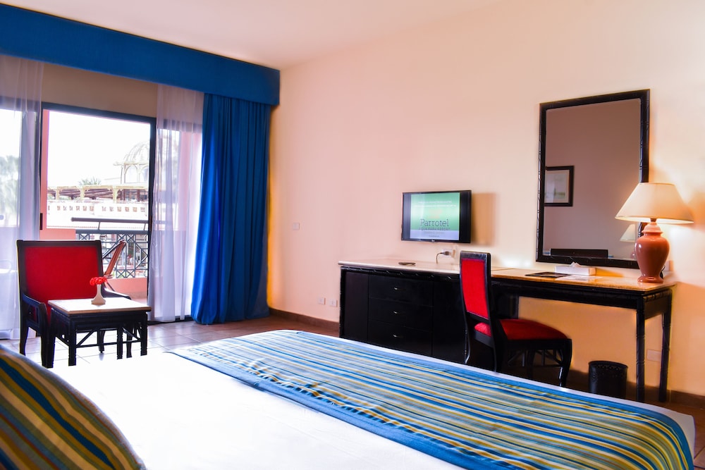 Parrotel Aqua Park Resort 14/55