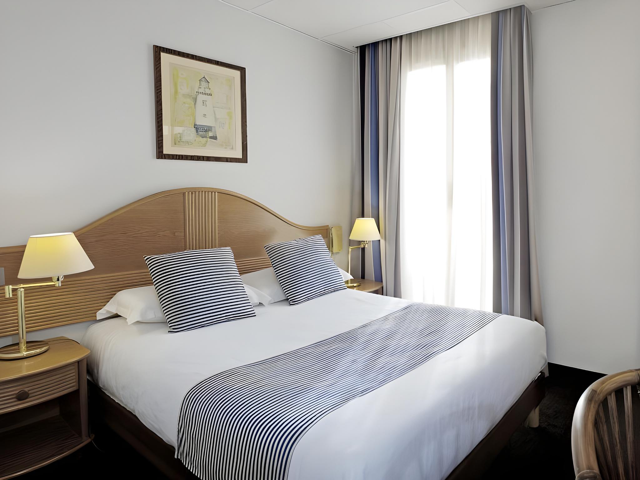 Little, 2 Double Beds, Balcony