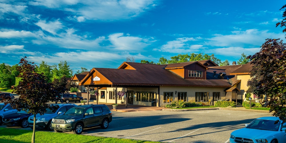 Treetops Resort 3/37