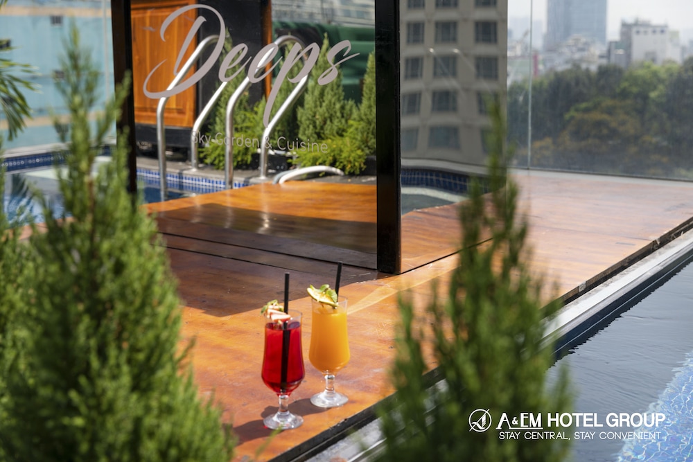A&Em Art Hotel 3/66