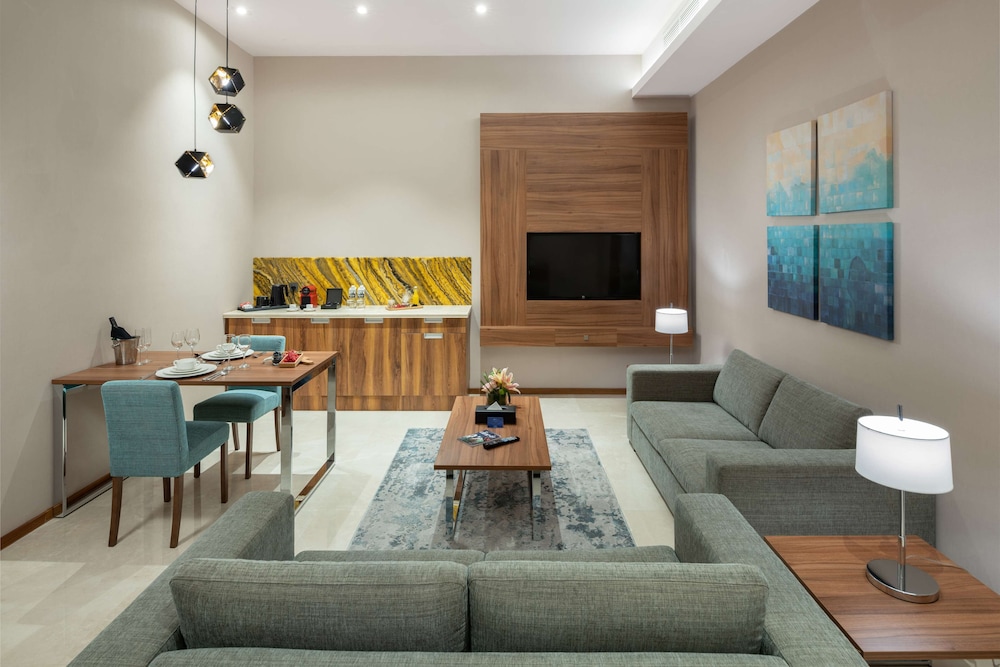 فندق راديسون بلو جدة السلام(Radisson Blu Hotel Jeddah Al Salam) 43/68