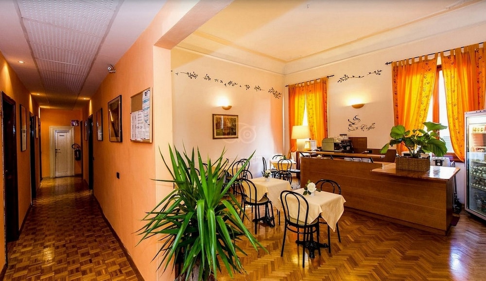 HOTEL LEOPOLDA 37/50