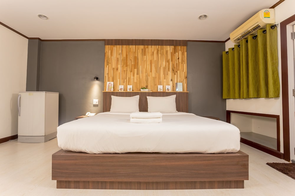 Phimai Paradise Hotel 20/50