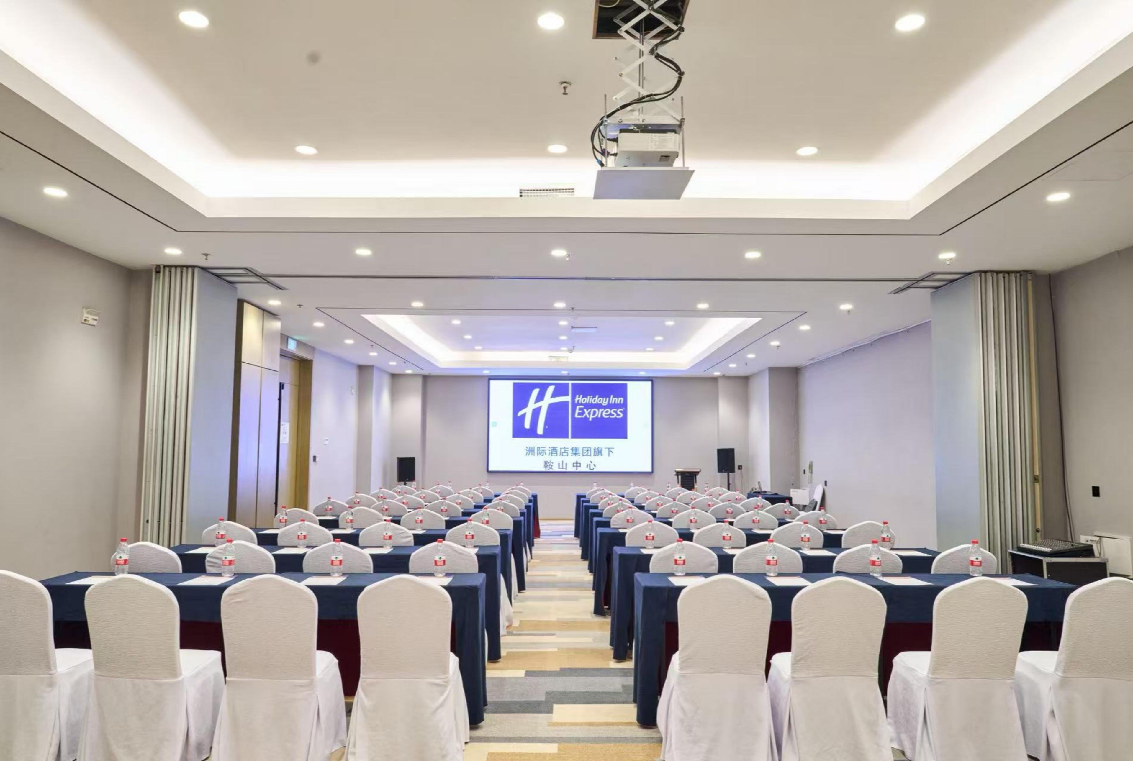 Holiday Inn Express Anshan Downtown 64/74