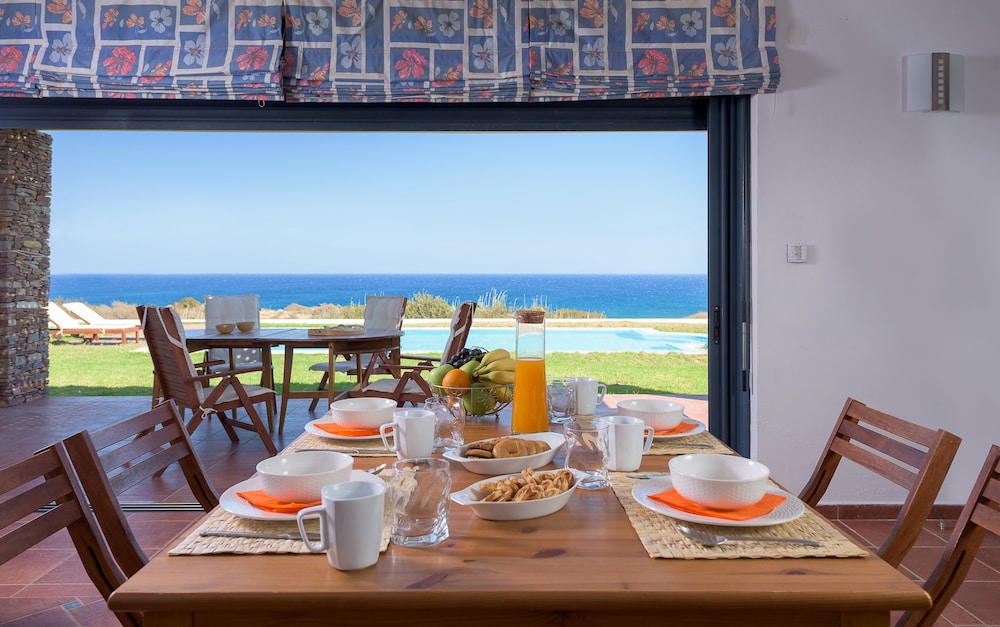 Cristelia Luxury Sea Front And Pool Villa 17/41