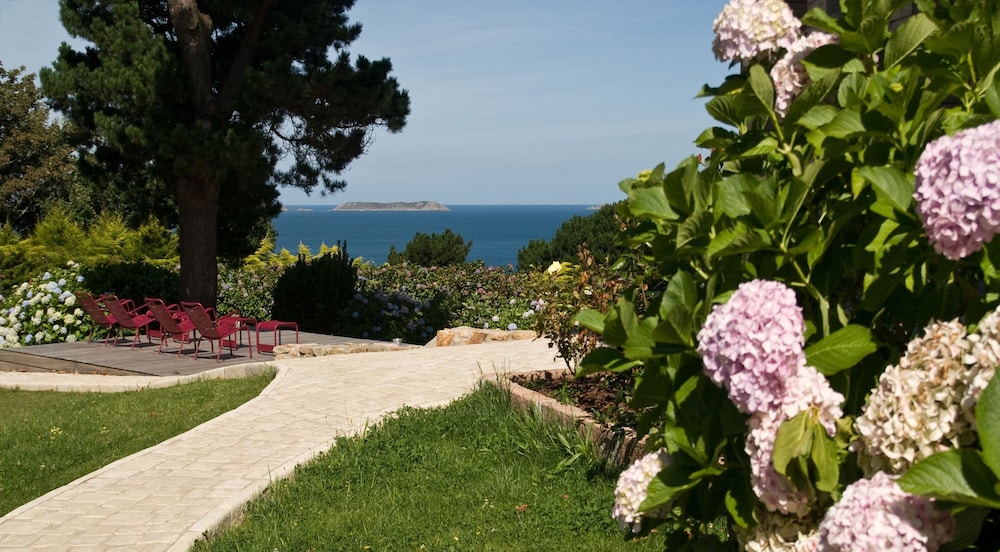 Hotel Les Costans the Originals Relais 37/50