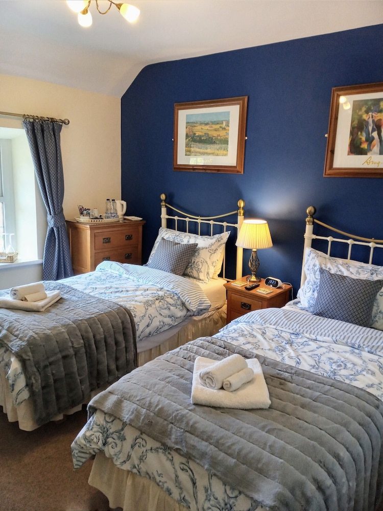 Oakfield House Bed and Breakfast 13/44