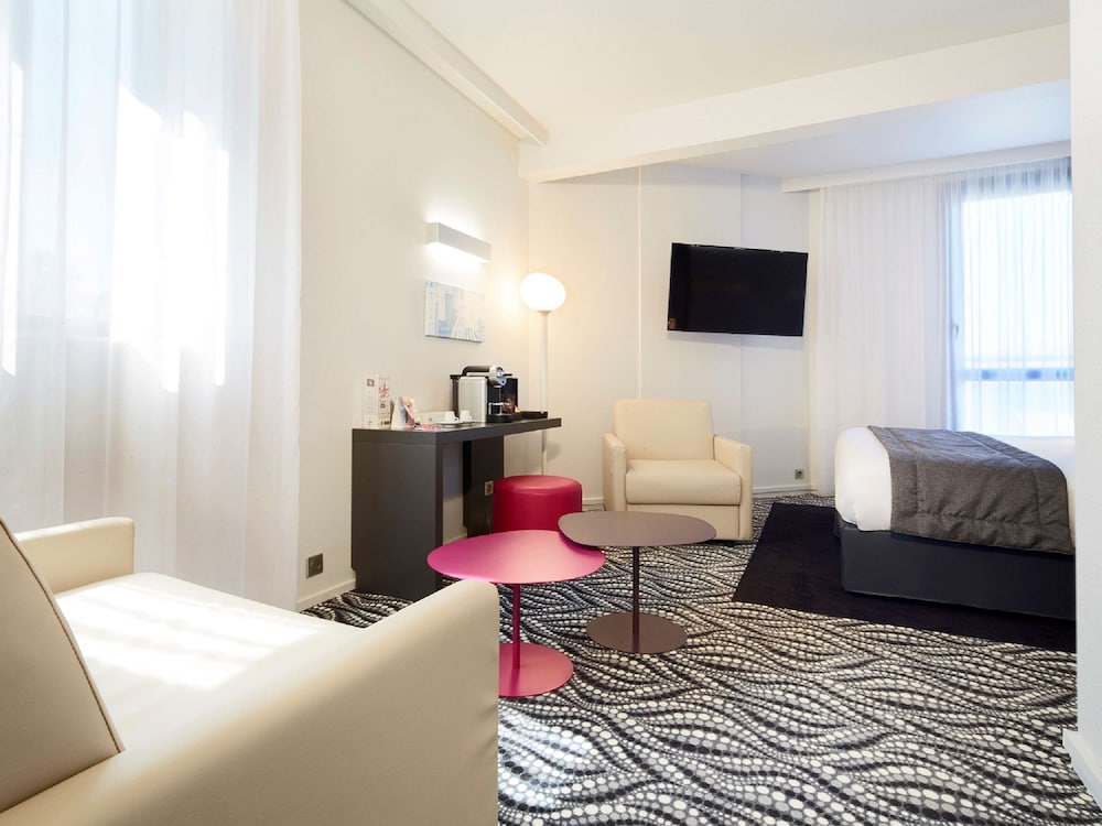 Hotel Kyriad Paris Bezons La Defense 46/61