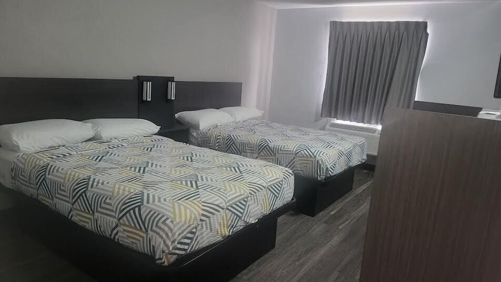 Motel6 Omaha, NE 30/55