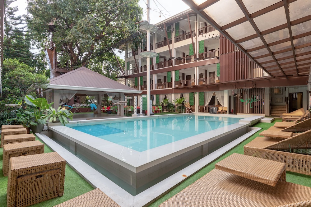 The Selah Garden Hotel 3/71