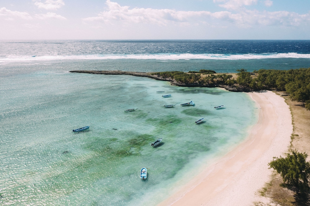 Cotton Bay Resort & Spa 26/29