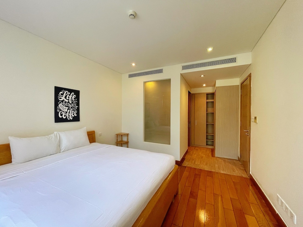 2 BEDROOMS, OCEAN, LUXURY, APARTMENT