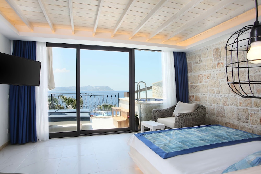 Nur Beach Hotel 22/41