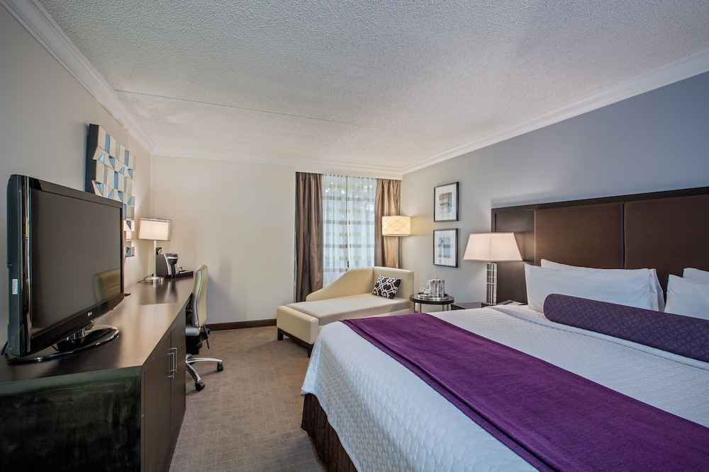 Crowne Plaza Suffern - Mahwah 19/81