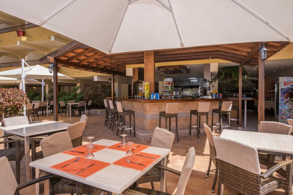 Hovima Jardin Caleta 25/50