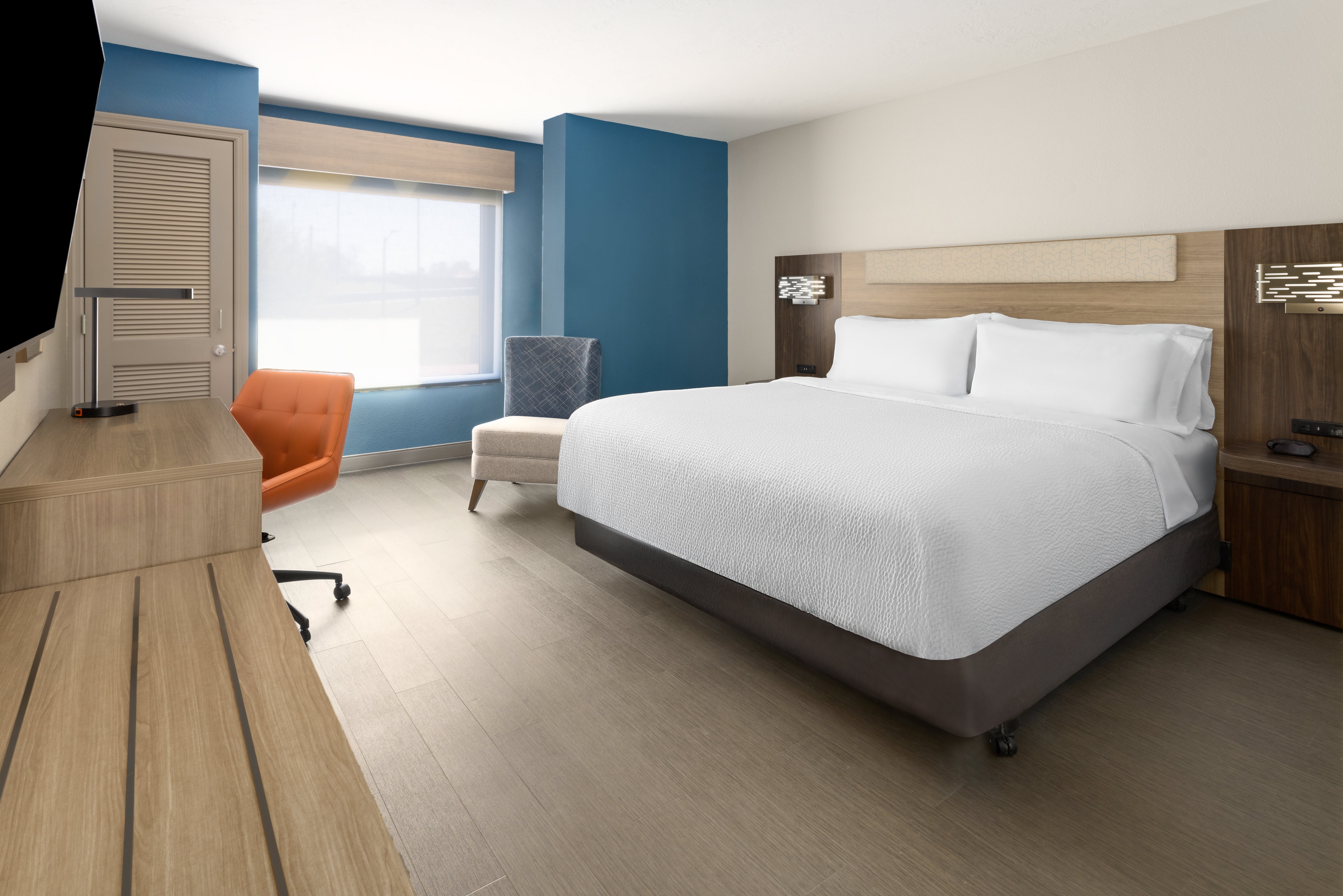 Leisure, King Bed