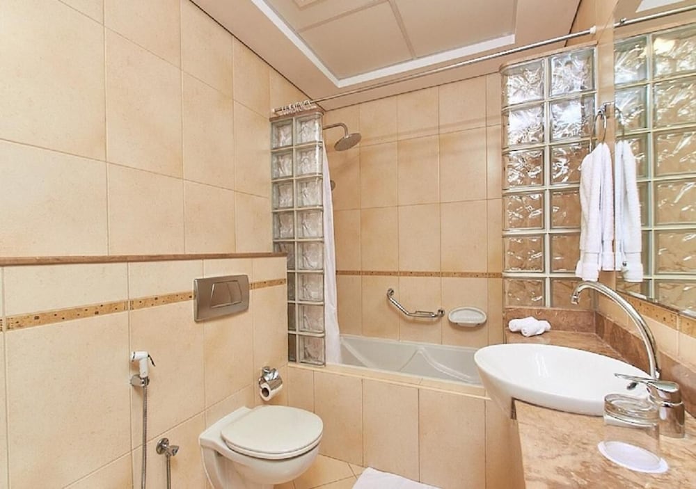 Mughal Suites 49/50
