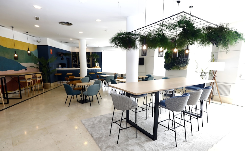 Travelodge Madrid Coslada Aeropuerto 43/60