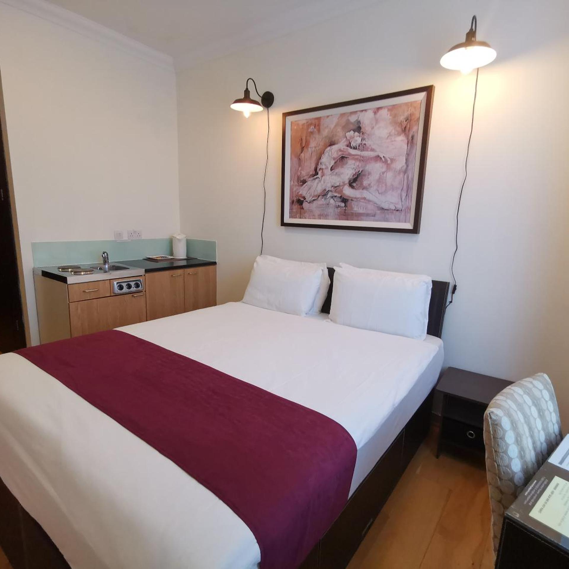 Double room, The Royale Chulan Hyde Park 4/10