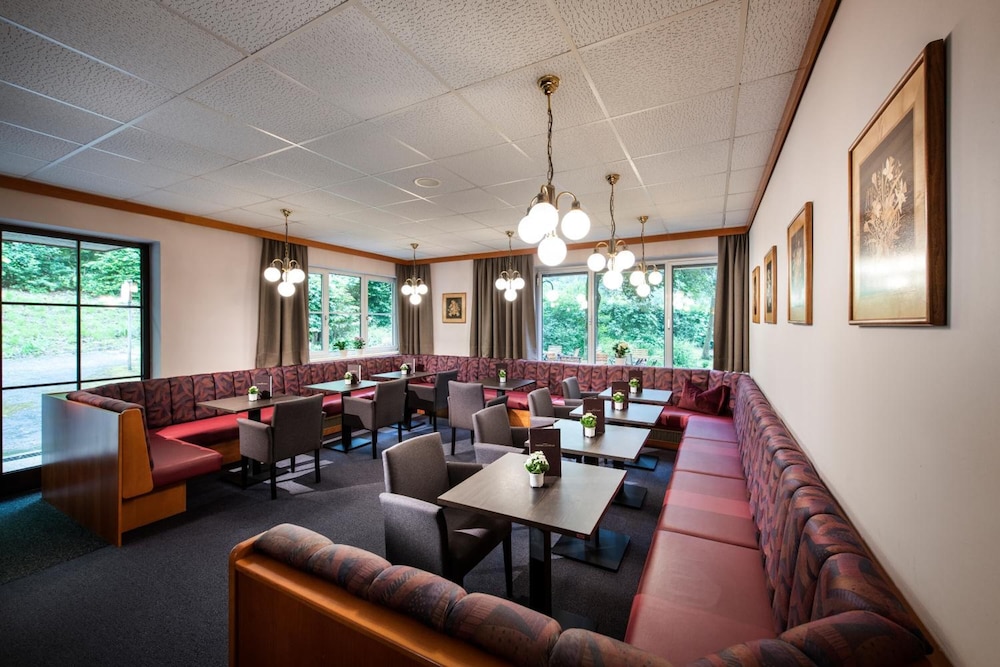 Parkhotel Zur Klause 38/57
