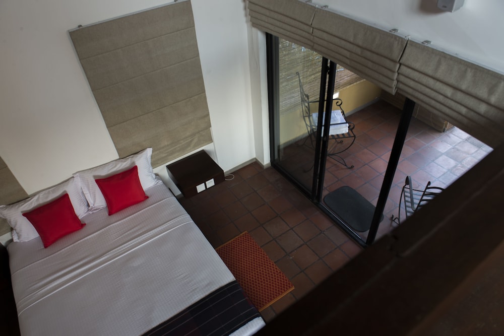 Villa Escondite 9/50