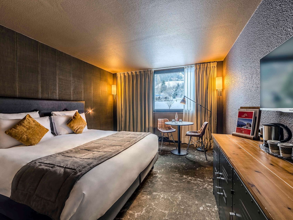Big Sky Hotel 19/62