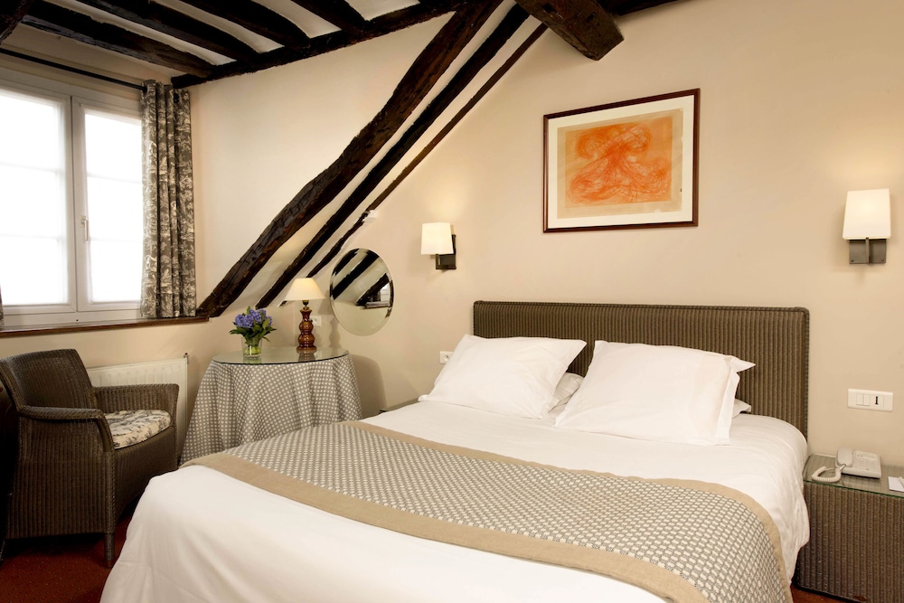 HOTEL DE LUTECE 7/40