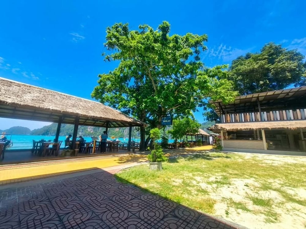 Phi Phi Rimlay Resort 40/48
