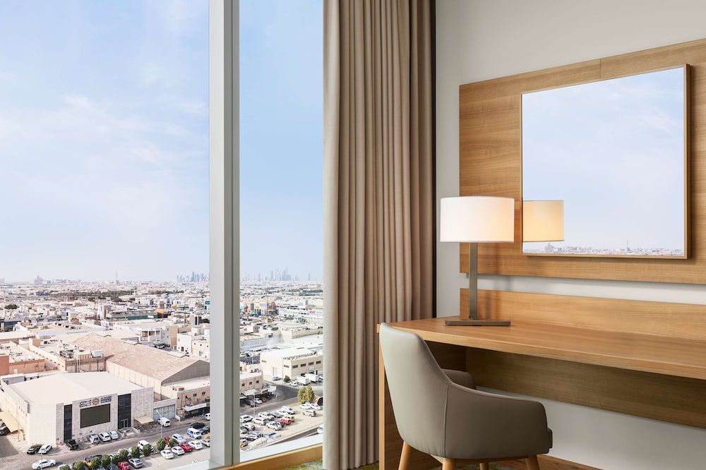 Hilton Garden Inn Kuwait 24/49
